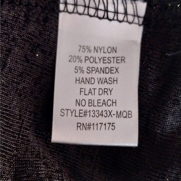 NWOT! LA VANYA! FAB BLACK AND SILVER METALLIC STRETCH KNIT, JEWELED TUNIC! SZ 2X - Picture 8 of 9